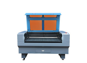 龍泰1390激光雕刻機
