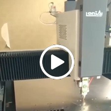 1500瓦光纖切割機，加工4mm不銹鋼視頻