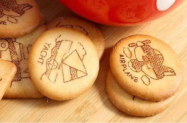 激光雕刻機應用范圍廣泛，還能夠利用在這些地方，你能想到嗎？(圖1)